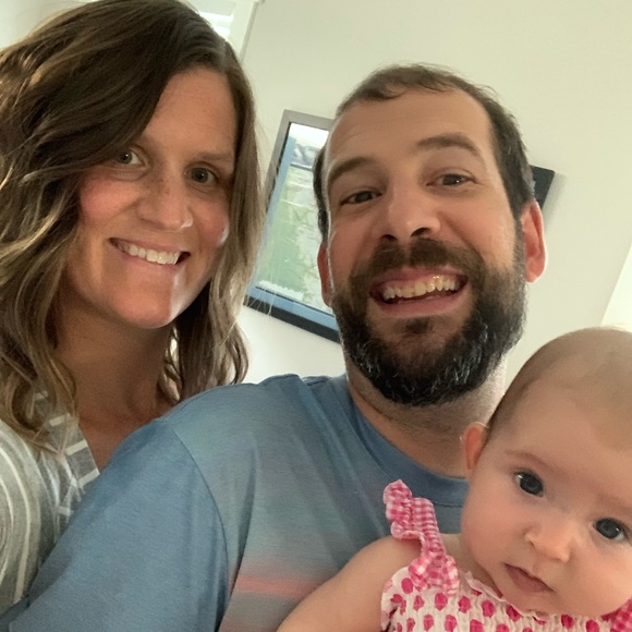 Meet your Posher, Leah - Picture 2 of 9